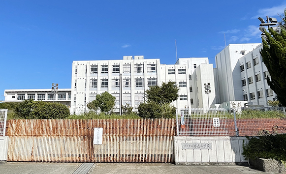 鴻池小学校